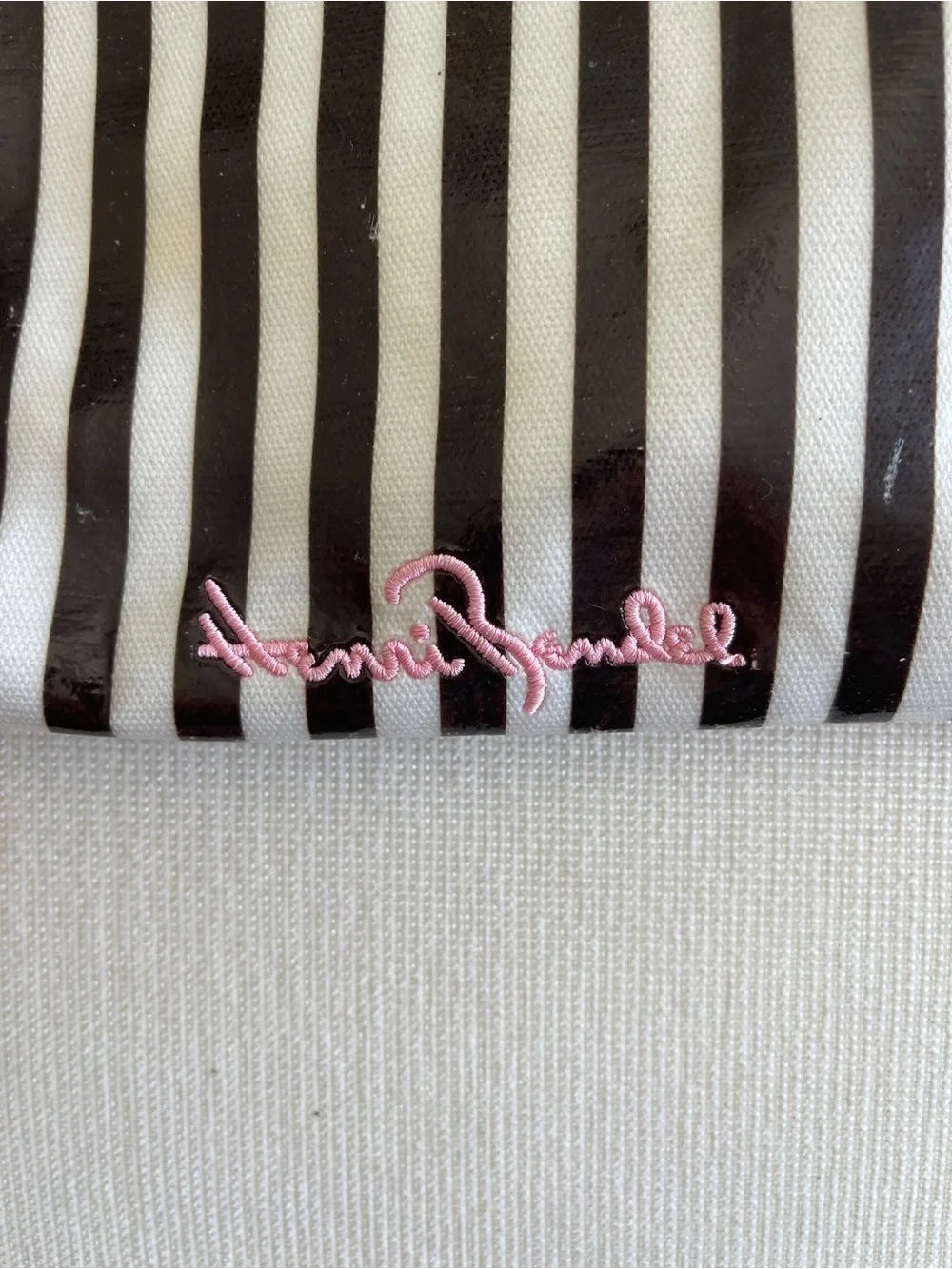 Henri Bendel Signed Rectangular Makeup Bag/Wristlet White/Black Striped Rare